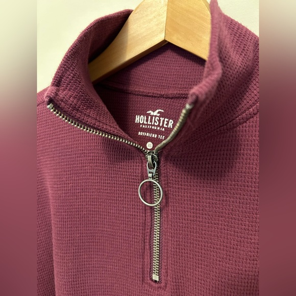 HOLLISTER Cropped Boyfriend Shirt - Picture 2 of 4